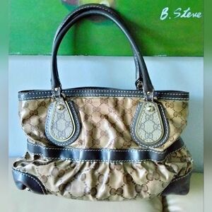 💯 Authentic Gucci GG  Monogram Supreme Crystal Tote